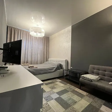 Kingsize Bed Self Check In & Smart Tv And Parking Riga