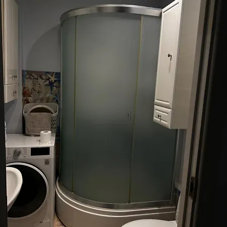 Apartment Kingsize Bed Self Check In & Smart Tv And Parking Riga