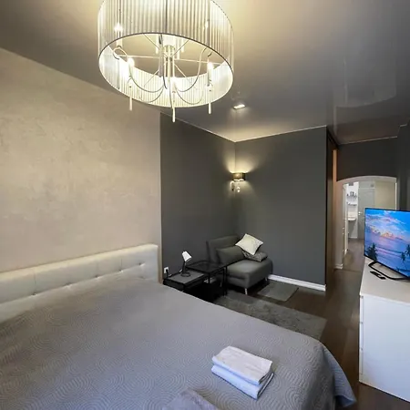 Kingsize Bed Self Check In & Smart Tv And Free Parking Apartment