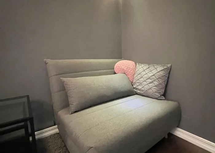 Kingsize Bed Self Check In & Smart Tv And Free Parking Apartment Riga